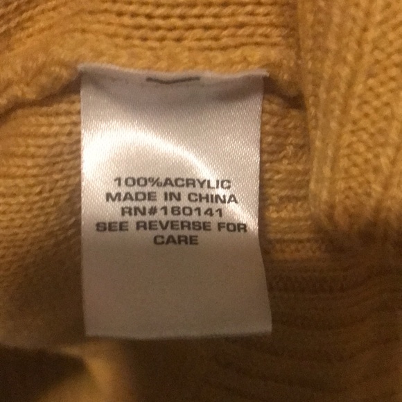 Sweaters Sweaters - Picture 3 of 6